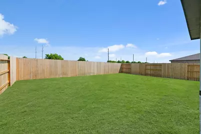 420 Long Branch Drive, Dayton, TX 77535 - Photo 4