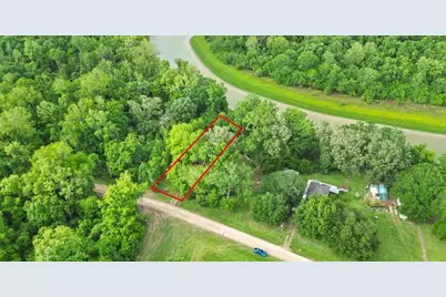 879 County Road 2167, Cleveland, TX 77327 - Photo 2