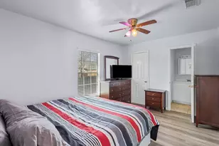 620 6th St, Dickinson, TX 77539 - Photo 28