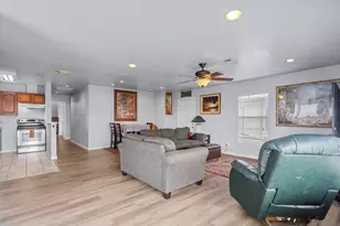 620 6th St, Dickinson, TX 77539 - Photo 14