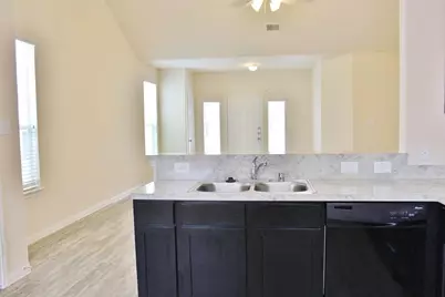 12402 Maura Lane, Houston, TX 77044 - Photo 4
