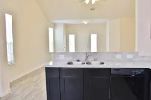 12402 Maura Lane, Houston, TX 77044 - Photo 4