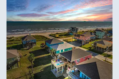 778 Wommack, Crystal Beach, TX 77650 - Photo 2