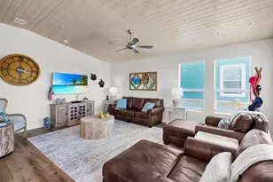 778 Wommack, Crystal Beach, TX 77650 - Photo 18