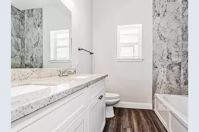 5219 E Houston Road #B, Houston, TX 77028 - Photo 2