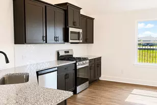 2152 Emerald Lk Trl, Dayton, TX 77535 - Photo 2