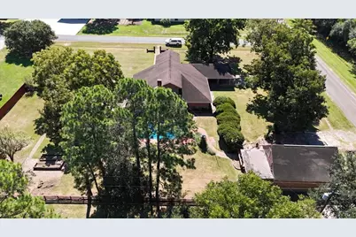 642 Meadow Lane, Winnie, TX 77665 - Photo 8