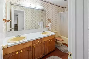 642 Meadow Ln, Winnie, TX 77665 - Photo 34