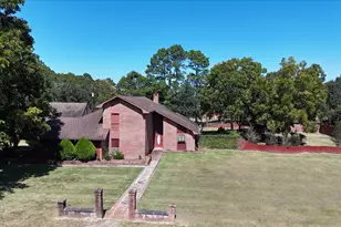 642 Meadow Ln, Winnie, TX 77665 - Photo 6