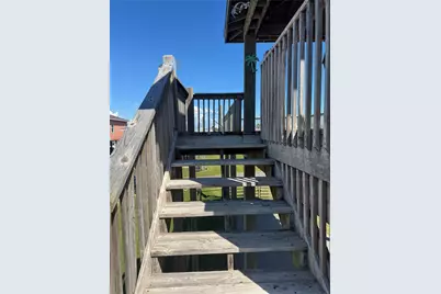 851 Trout Boulevard, Crystal Beach, TX 77650 - Photo 10