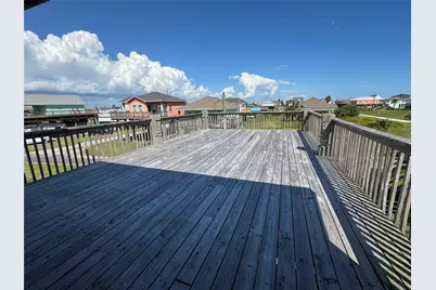 851 Trout Boulevard, Crystal Beach, TX 77650 - Photo 20