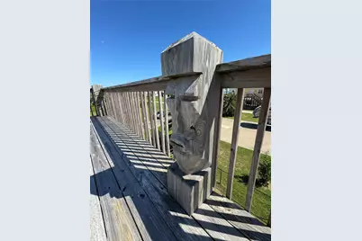 851 Trout Boulevard, Crystal Beach, TX 77650 - Photo 38