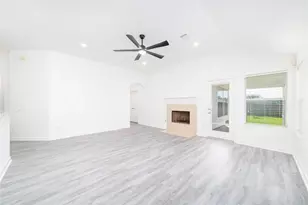 11726 Dandy Park Ct, Houston, TX 77047 - Photo 8