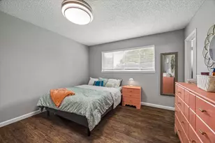 2011 Victoria Ct, League City, TX 77573 - Photo 12