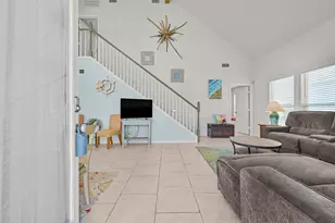13925 Pirates Beach Blvd, Galveston, TX 77554 - Photo 4