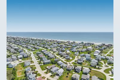 13925 Pirates Beach Boulevard, Galveston, TX 77554 - Photo 2