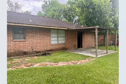111 Mimosa, Lake Jackson, TX 77566 - Photo 18