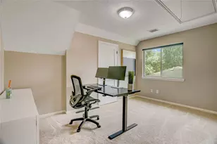 11703 Wickhollow Ln, Houston, TX 77043 - Photo 24