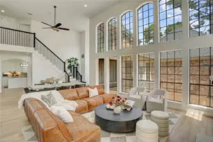 11703 Wickhollow Ln, Houston, TX 77043 - Photo 10