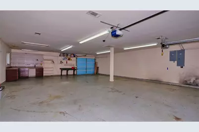 7803 Courtney Manor Lane, Katy, TX 77494 - Photo 44