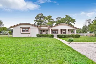 128 Legend Ln, Livingston, TX 77351 - Photo 2