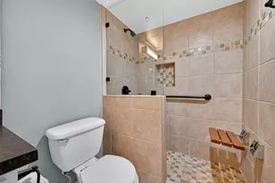 7555 Katy Fwy, Houston, TX 77024 - Photo 24