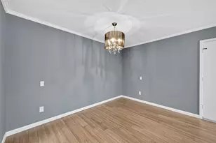 7555 Katy Fwy, Houston, TX 77024 - Photo 8