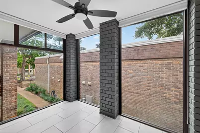 7555 Katy Freeway #127, Houston, TX 77024 - Photo 12