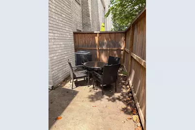 4001 Tanglewilde Street #811, Houston, TX 77063 - Photo 10