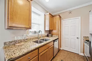 7000 Seawall Blvd, Galveston, TX 77551 - Photo 4