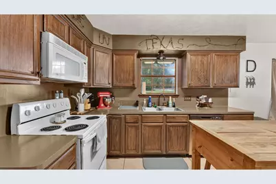 23346 Henson Road, Montgomery, TX 77356 - Photo 14