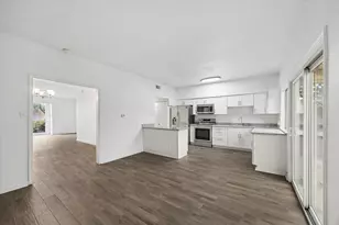 840 Threadneedle St, Houston, TX 77079 - Photo 10