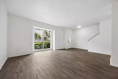 840 Threadneedle Street #207, Houston, TX 77079 - Photo 10