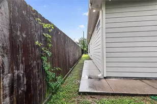 3267 Simmons St, Houston, TX 77004 - Photo 4