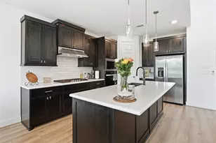 8022 Hingham Ln, Spring, TX 77389 - Photo 6