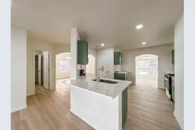 11747 Greensbrook Garden Drive, Houston, TX 77044 - Photo 6