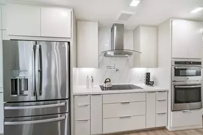 5100 San Felipe Street #373, Houston, TX 77056 - Photo 4