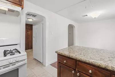 5319 Avenue O 1/2, Galveston, TX 77551 - Photo 18
