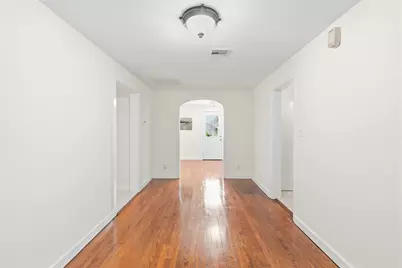 5319 Avenue O 1/2, Galveston, TX 77551 - Photo 8