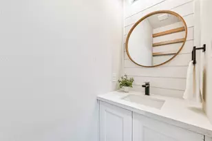 250 Pony Trail, Angleton, TX 77515 - Photo 10