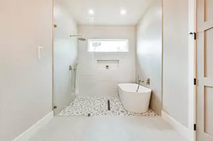 250 Pony Trail, Angleton, TX 77515 - Photo 18