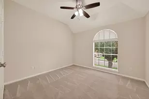 6506 E Bending Oaks Ln, Pearland, TX 77584 - Photo 36