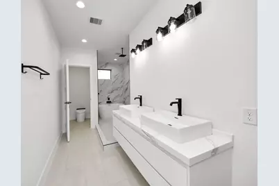 9014 Ferdinand Street, Houston, TX 77051 - Photo 20