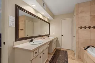 10 Cape Chestnut Dr, Spring, TX 77381 - Photo 12