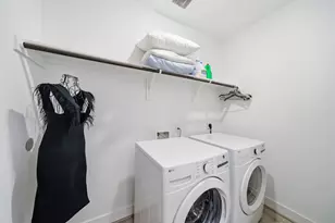 1352 W 24th St, Houston, TX 77008 - Photo 20