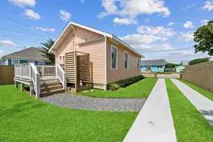 2601 37th St, Galveston, TX 77550 - Photo 46