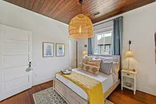 2601 37th St, Galveston, TX 77550 - Photo 18