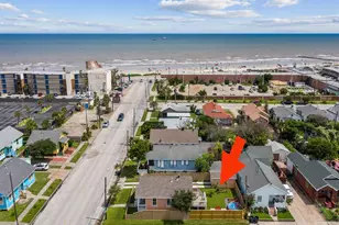 2601 37th St, Galveston, TX 77550 - Photo 2