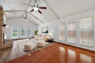 7710 Green Lawn Dr, Houston, TX 77088 - Photo 4