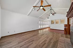 7710 Green Lawn Dr, Houston, TX 77088 - Photo 6